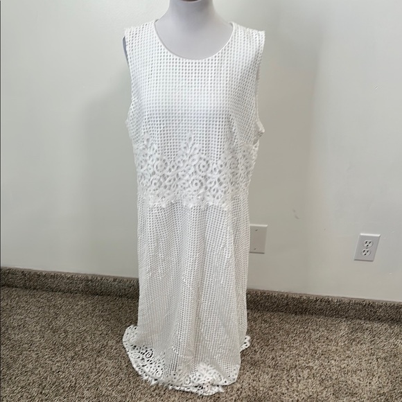 Alfani Womens Solid Overlay Sleeveless Top White Size Small main image 1